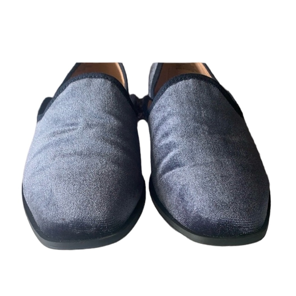 CHELSEA & VIOLET EUC Slip On Loafer in Blue Velvet Women Size 8 - Picture 3 of 10